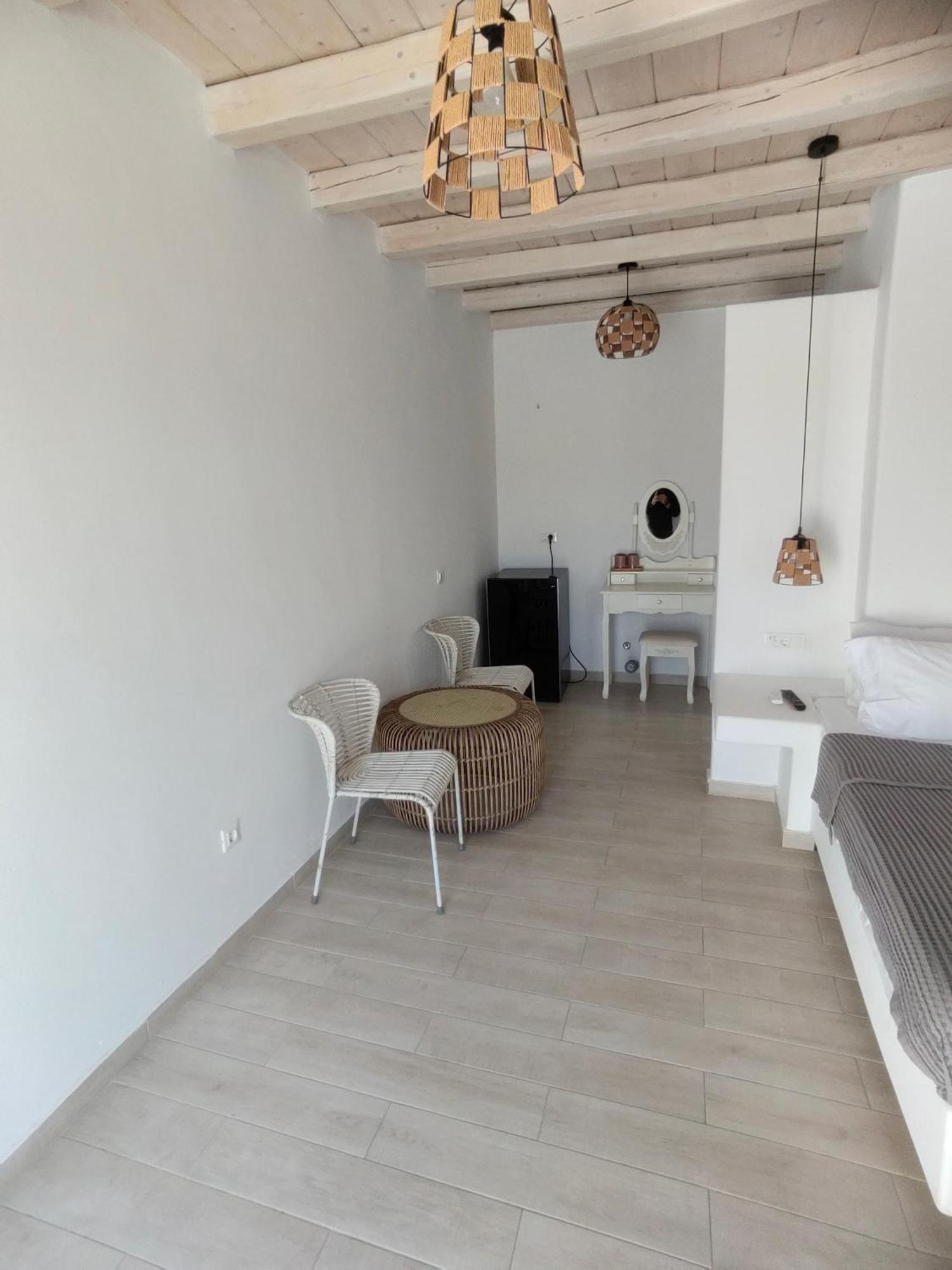 Ftelia Breeze Hotel Klouvas Eksteriør billede